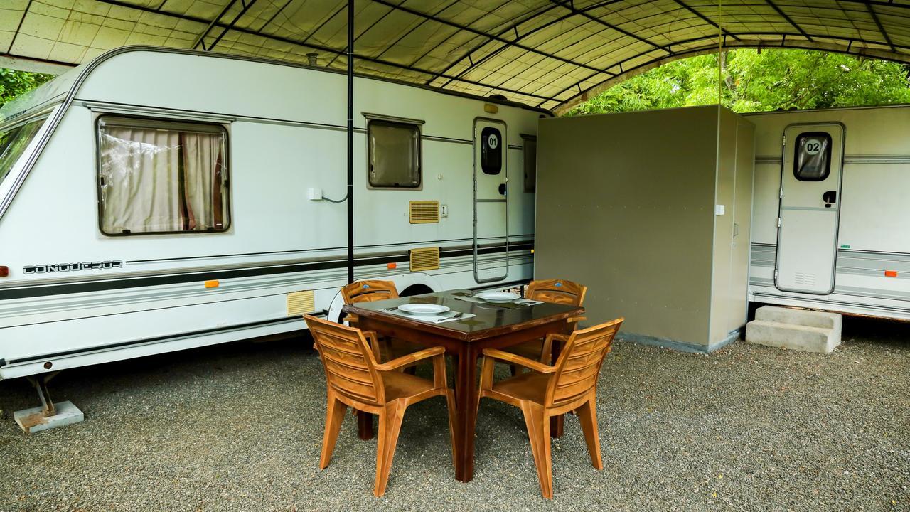 アヌラーダプラ Malwathu Oya Caravan Park Bed & Breakfast エクステリア 写真